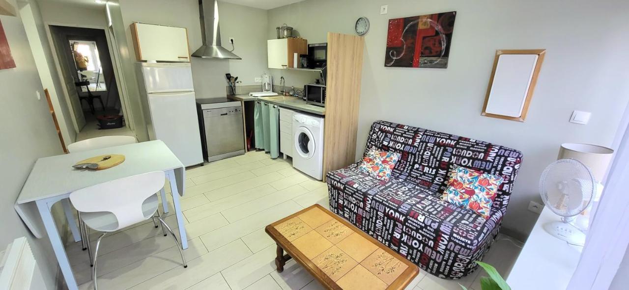 Residences Les Sansonnets "Appartements & Studios" Jonzac Exterior photo
