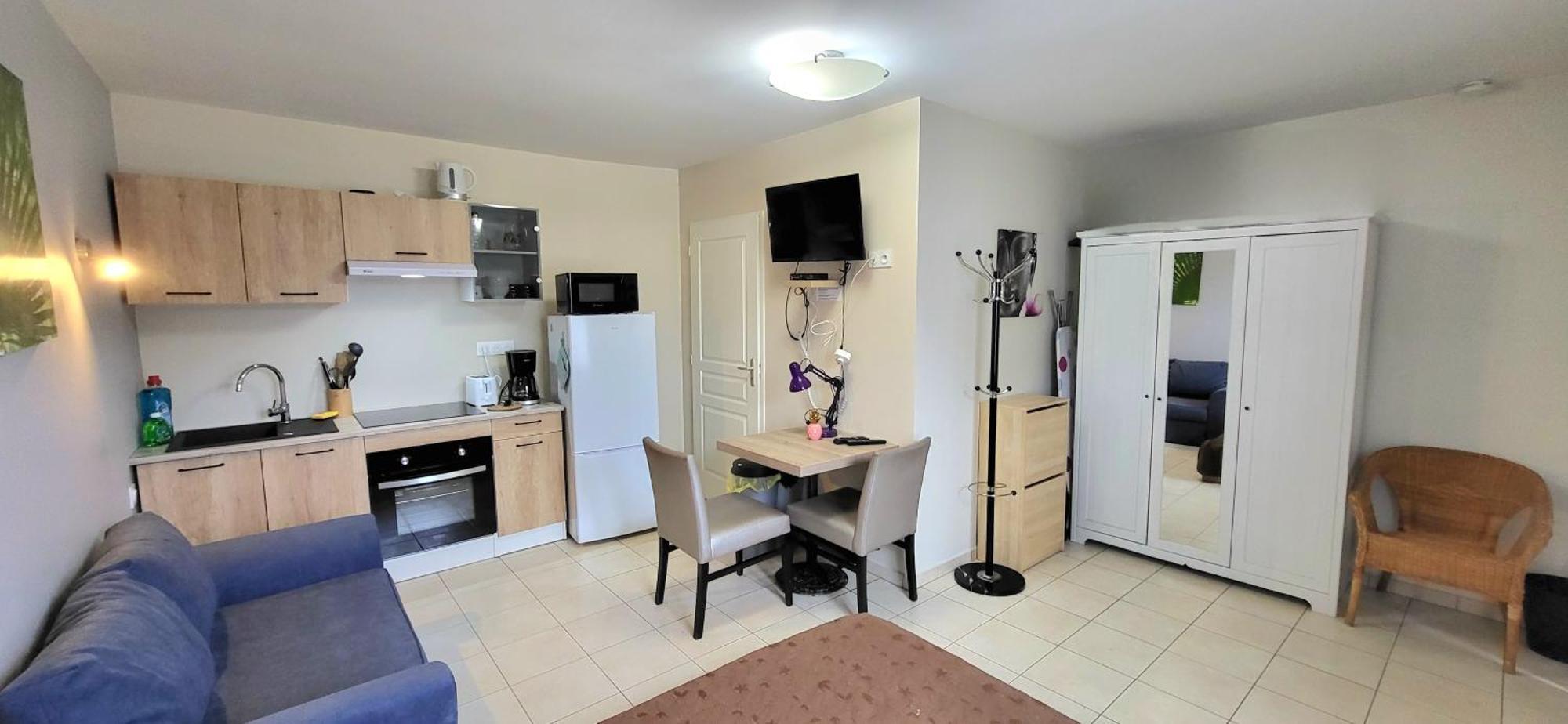 Residences Les Sansonnets "Appartements & Studios" Jonzac Exterior photo